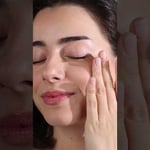 Apivita HA5 Honey Repair Serum | Application