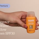 ISDIN Fotoprotector Fusion Water Magic Glow Sunscreen SPF30 |  Textură