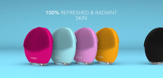 FOREO LUNA™ mini 3 Smart Facial Cleansing Massager Fuchsia USA