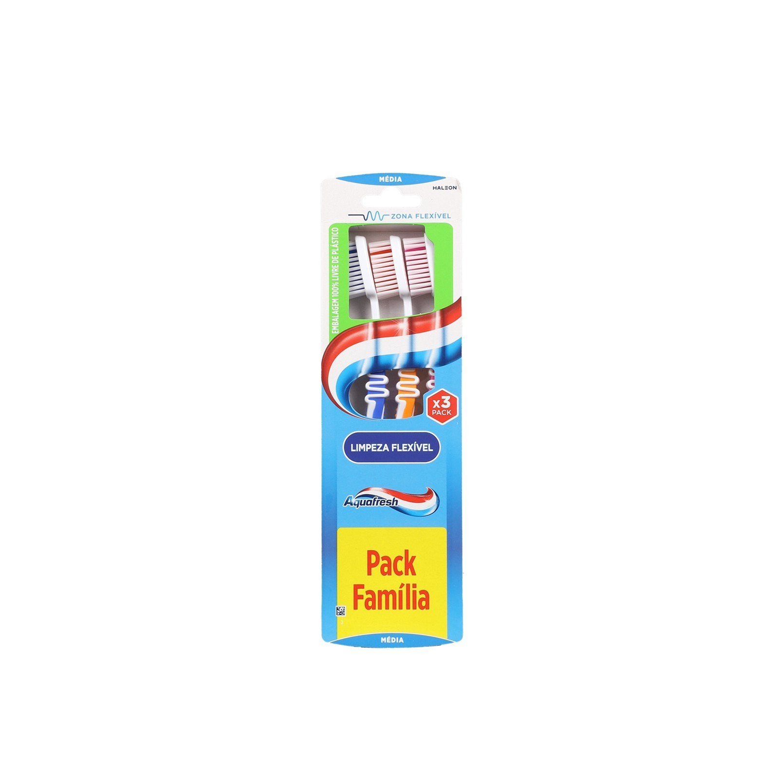 Aquafresh Flexible Cleaning Medium Toothbrush Multiple Colors x3