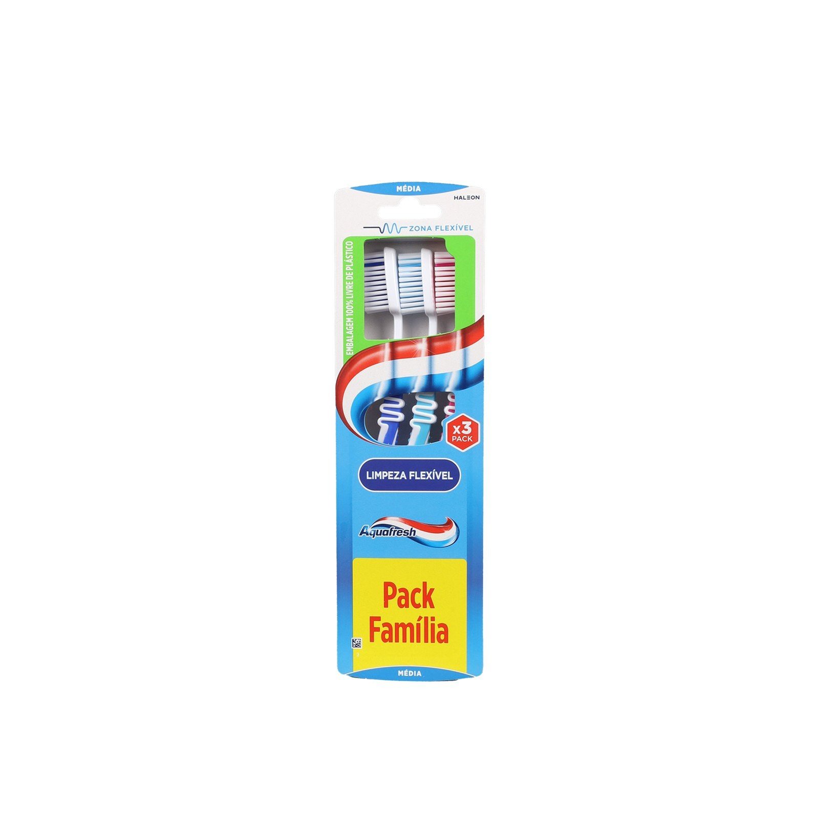Aquafresh Flexible Cleaning Medium Toothbrush Multiple Colors x3