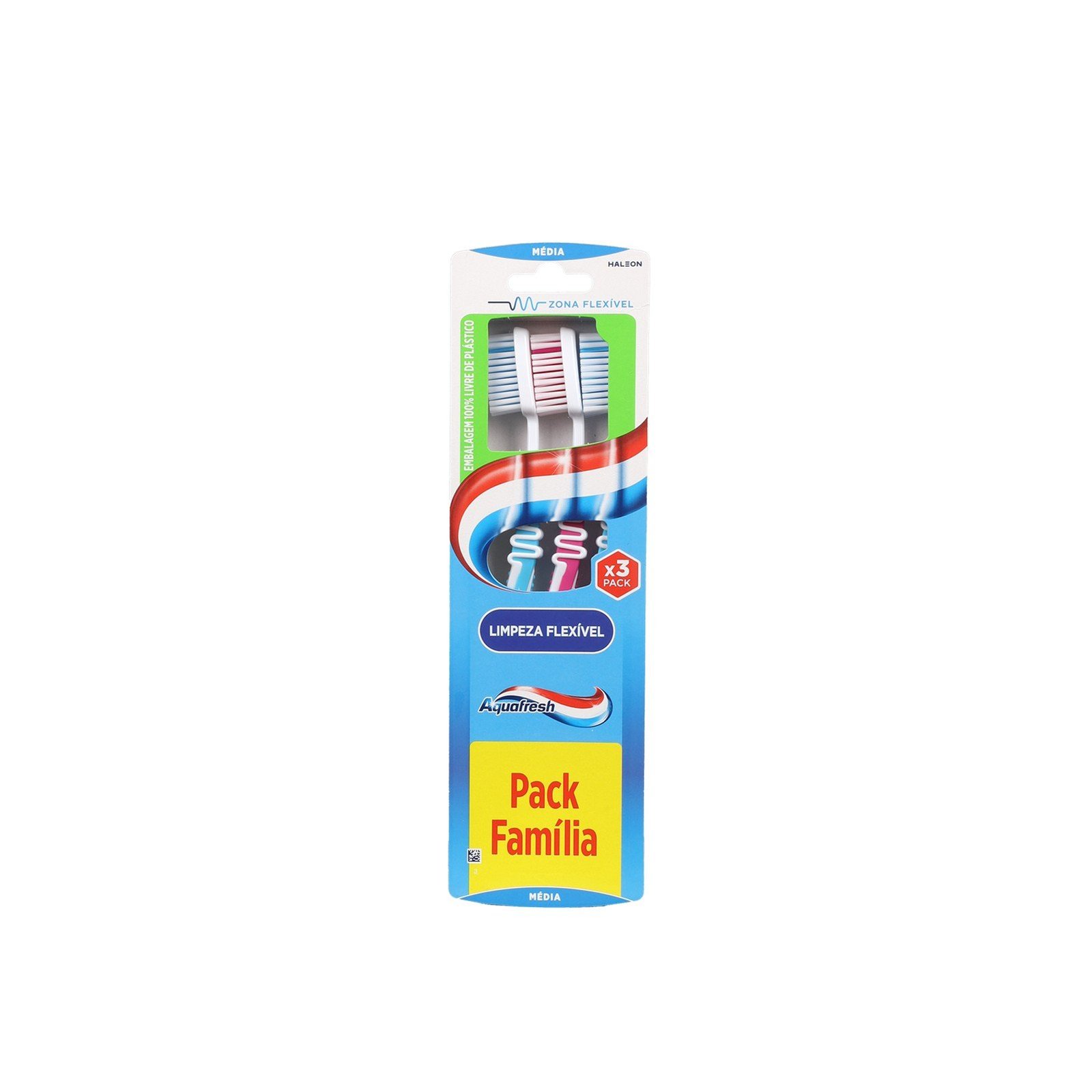 Aquafresh Flexible Cleaning Medium Toothbrush Multiple Colors x3