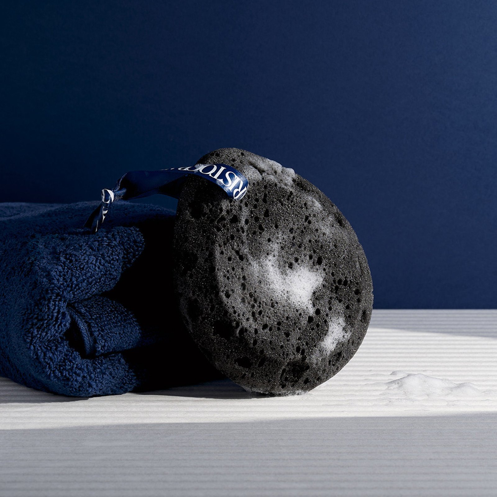 Aristocrat Charcoal Bath & Shower Sponge