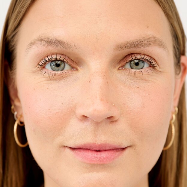 benefit Precisely, My Brow Pencil Ultrafeiner Augenbrauen-Definierstift 2 Warm Golden Blonde 0,08g