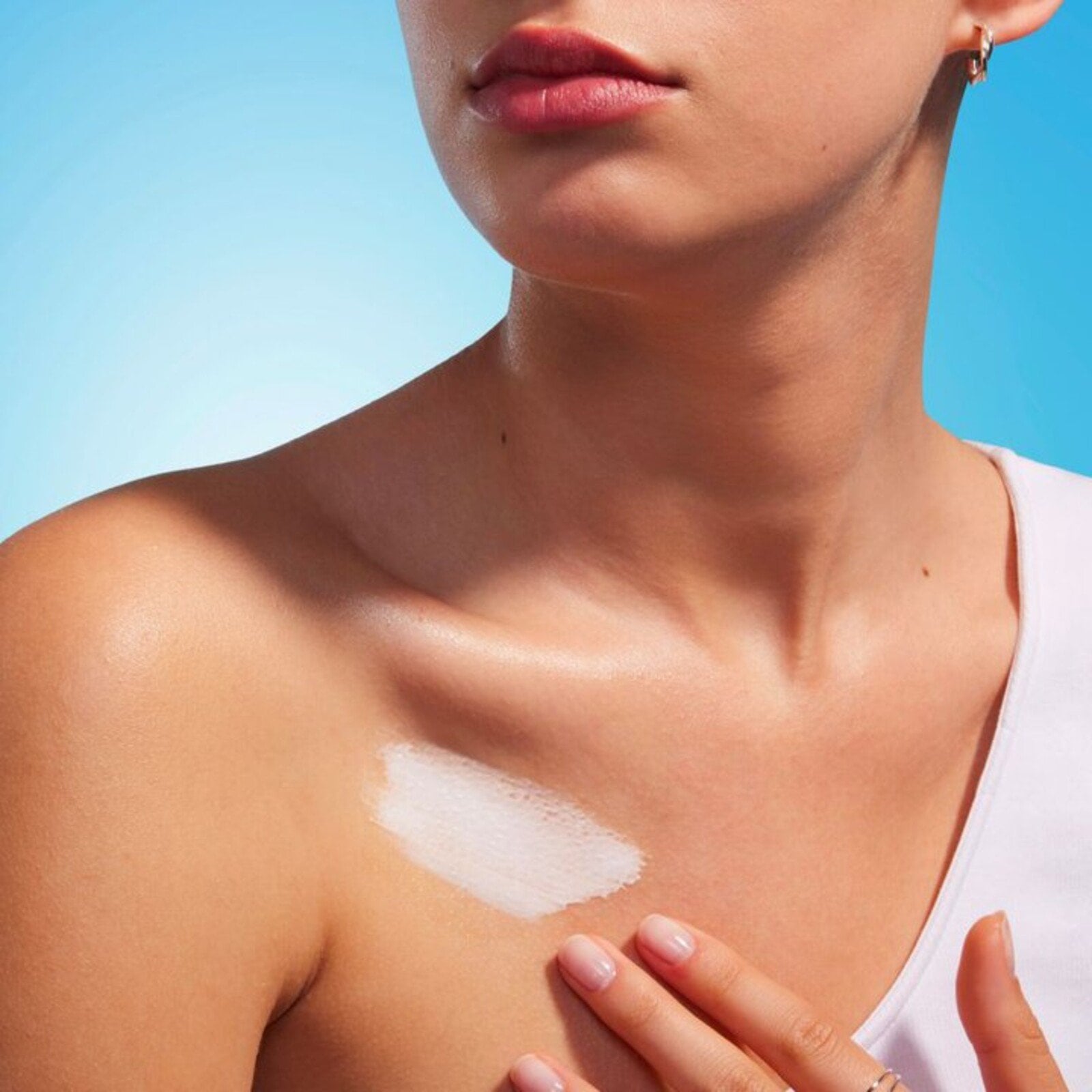 Biotherm Eau Vitaminée Revitalizing & Hydrating Body Milk 400ml (13.52floz)