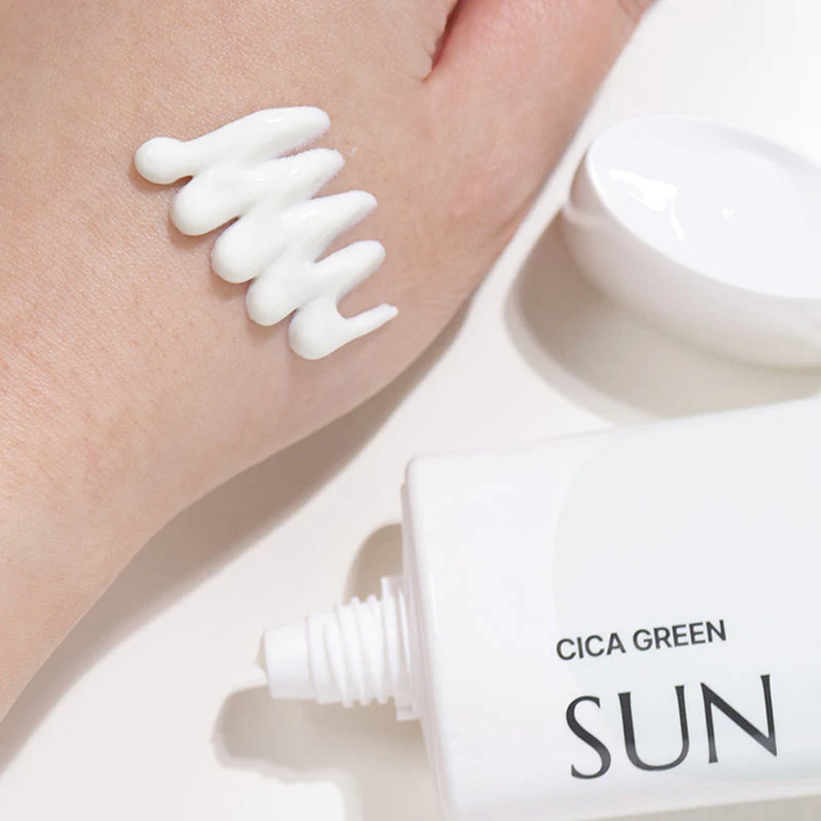 Black Rouge Cica Green Sun Serum SPF50+ 45ml