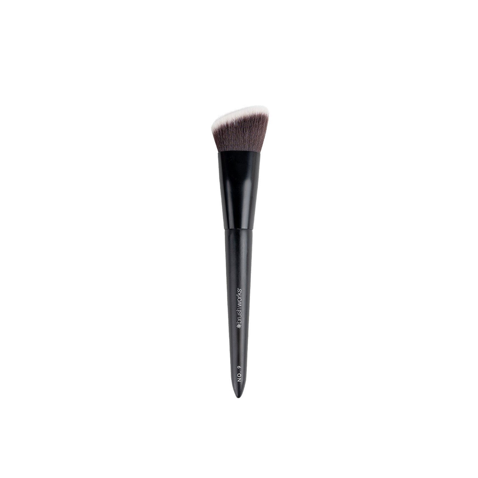 Brushworks Angled Flat Top Foundation Buffing Brush No. 9
