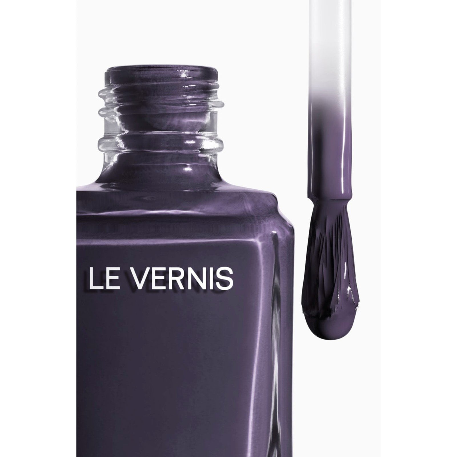 CHANEL Le Vernis Longwear Nail Color 371 Cosmique 13ml