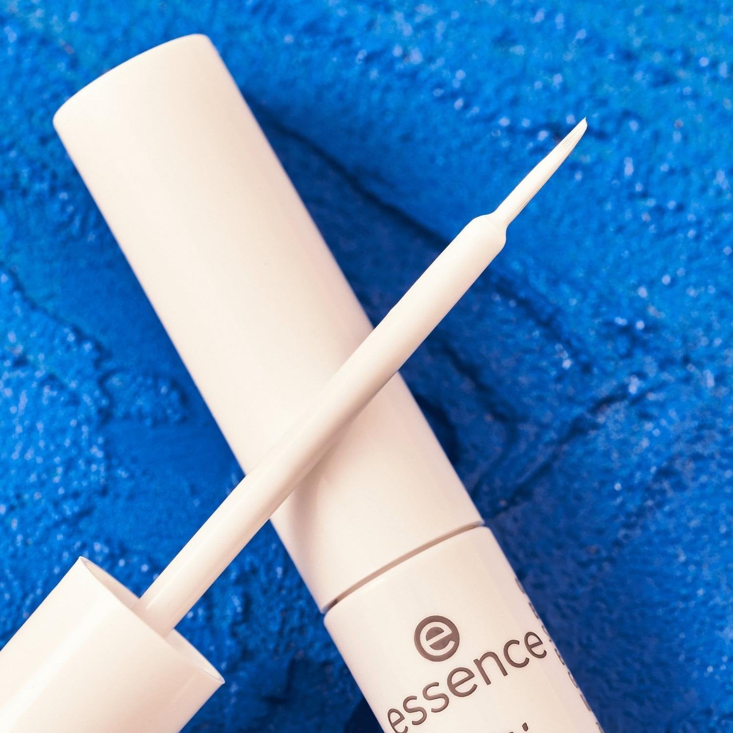 essence COLOR it! Flüssiger Eyeliner 02 White 3ml