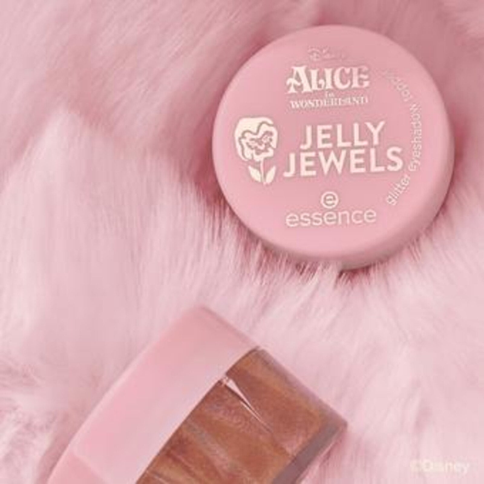 essence Disney Alice in Wonderland Jelly Jewels Glitter Eyeshadow Topper 01 Be Adventurous 4.2g