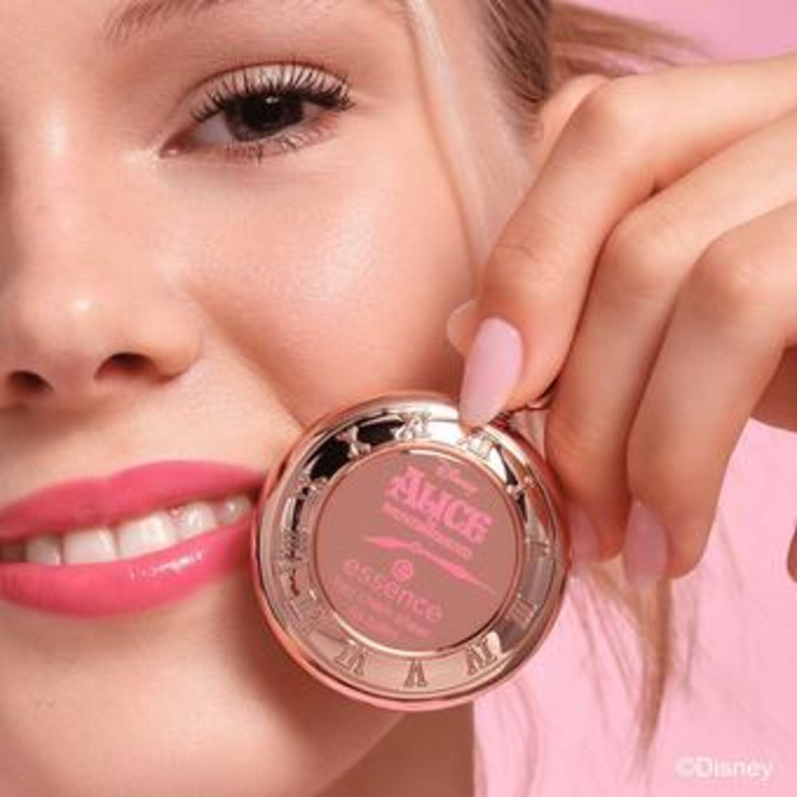 essence Disney Alice in Wonderland Key Chain Sheer Lip Balm 01 Late But Cute 1.35g