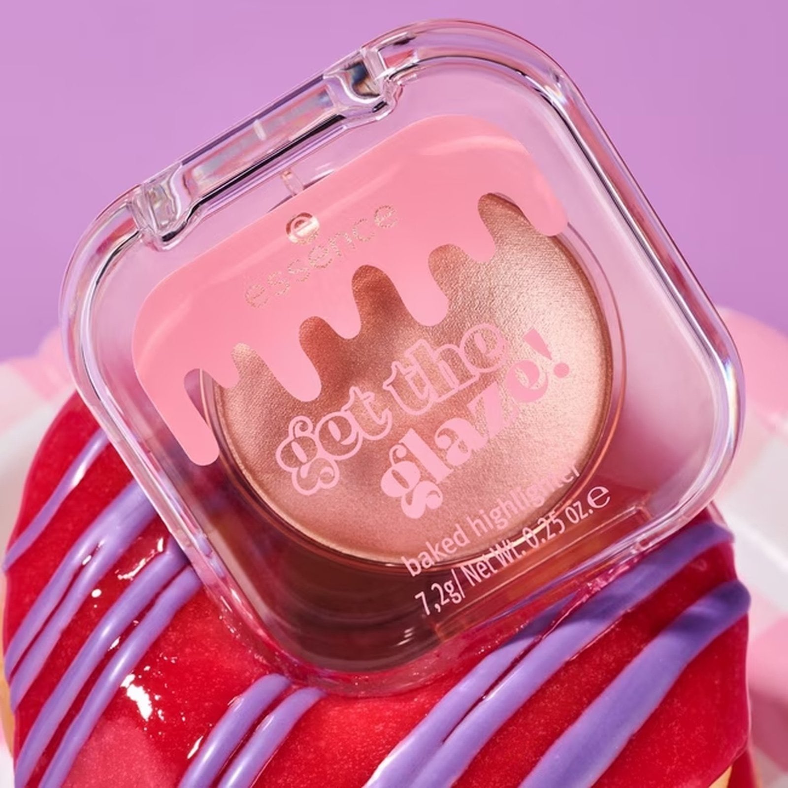 essence Get the Glaze! Baked Highlighter 01 Donut Worry, Be Glazy! 7.2g