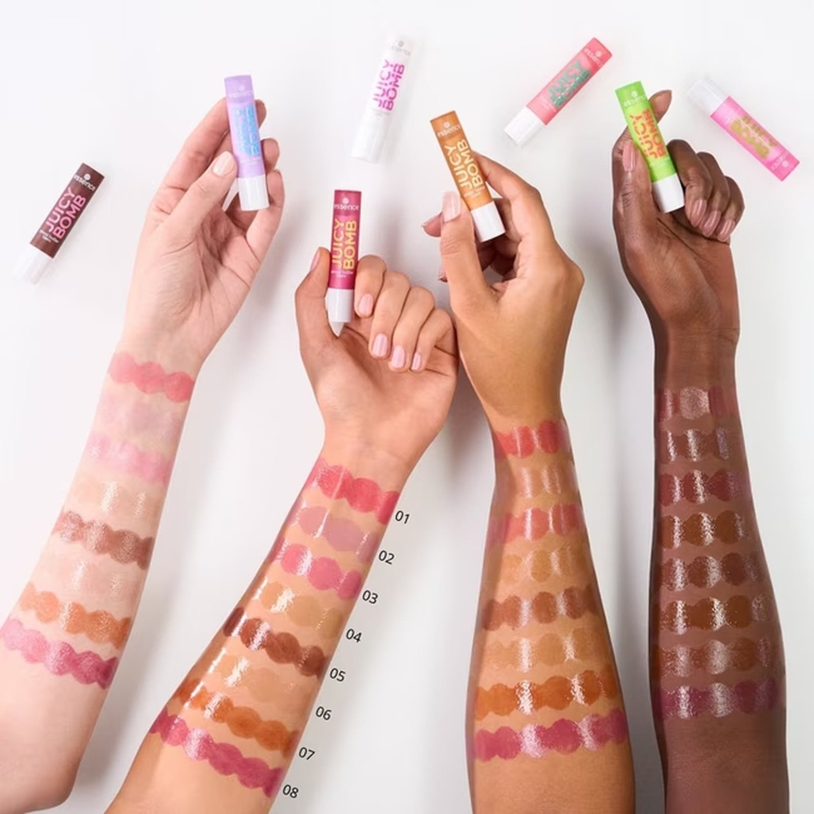 essence JUICY BOMB Bálsamo Brilhante 08 Cherrything I Want 2,5 g