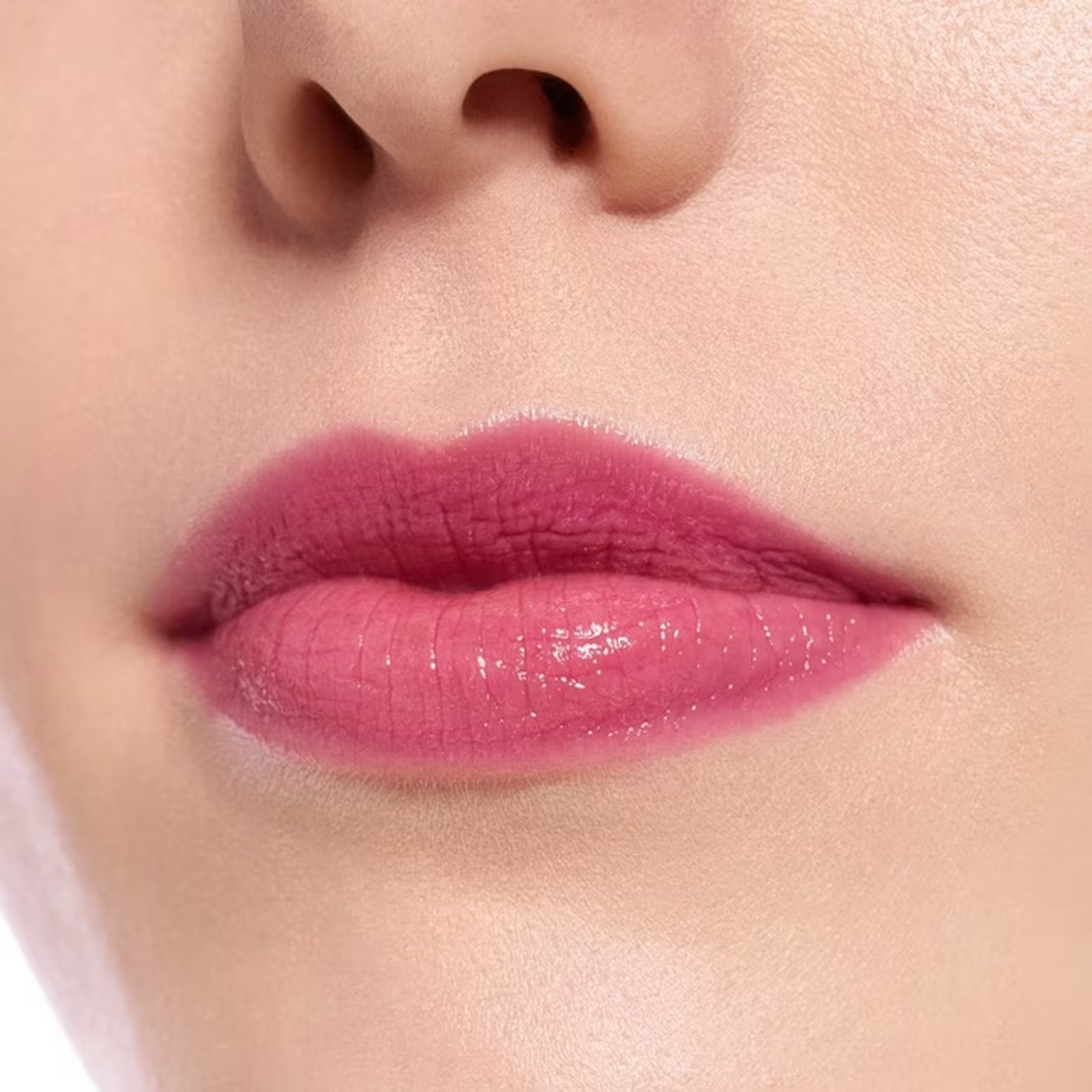 essence JUICY BOMB Bálsamo Brilhante 08 Cherrything I Want 2,5 g