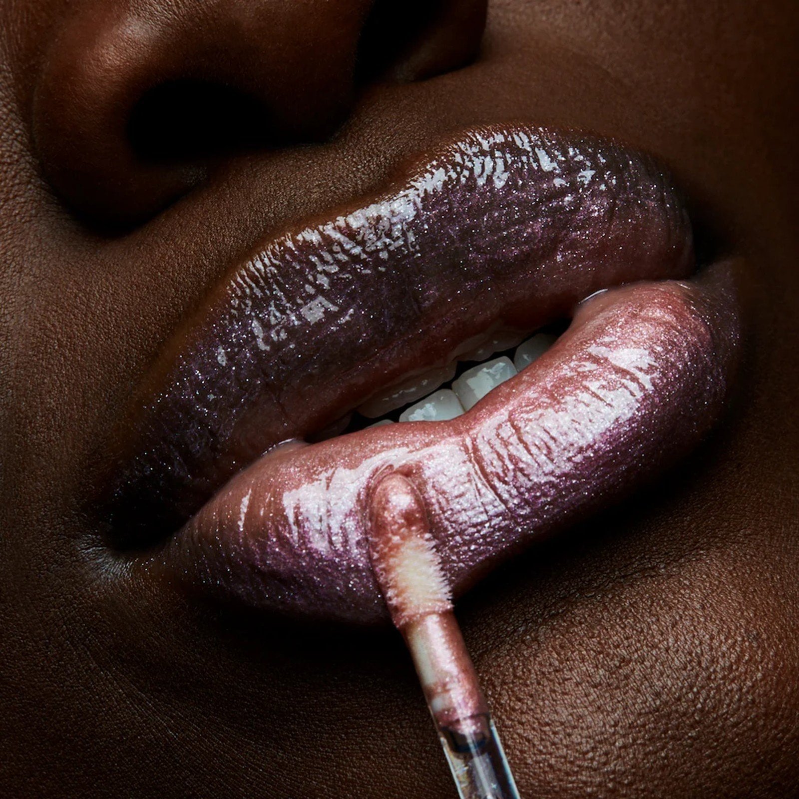 M.A.C Cosmetics Lipglass 321 Dreamy 3.1ml