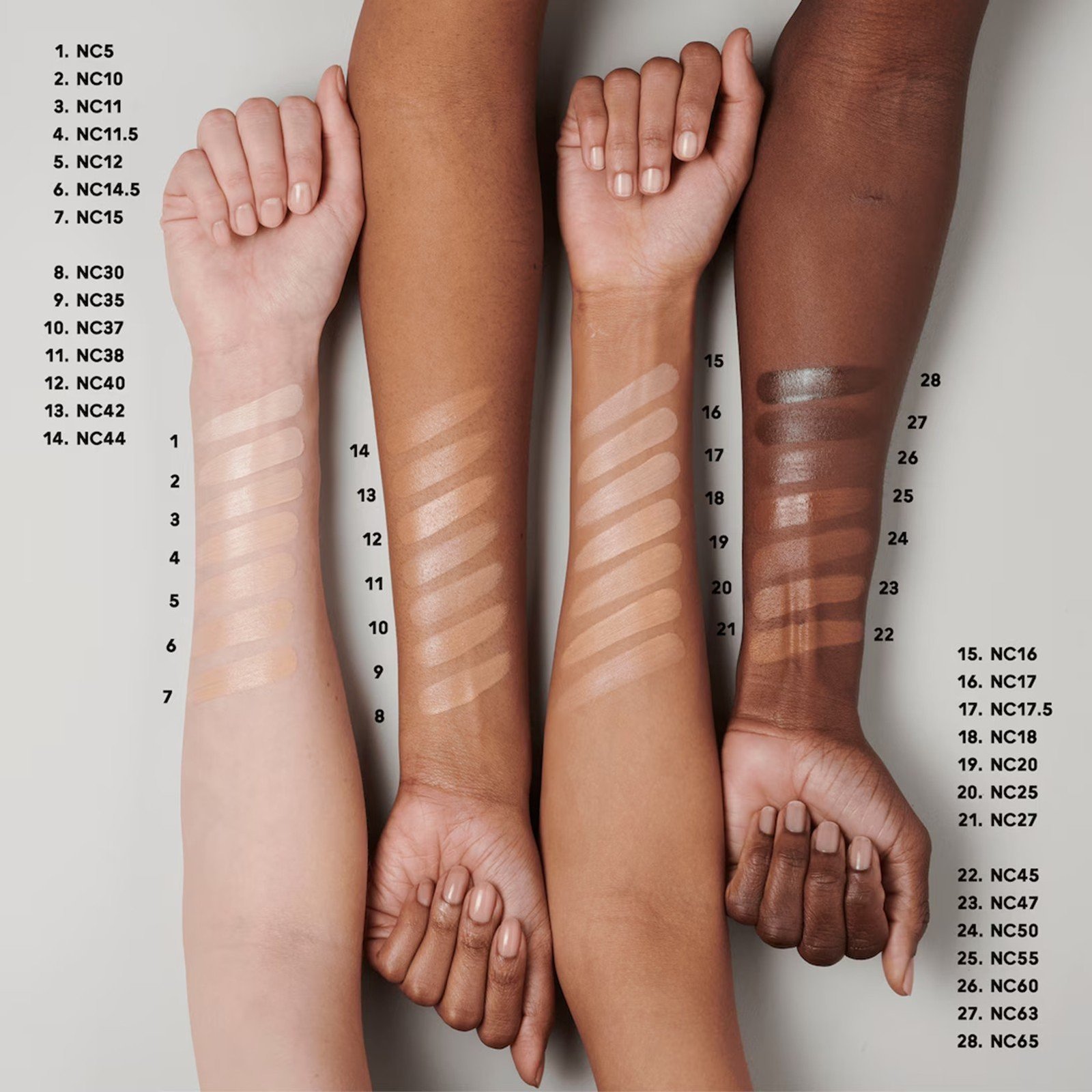 M.A.C Cosmetics Studio Radiance Serum-Powdered Foundation NC18 30ml (1.0floz)