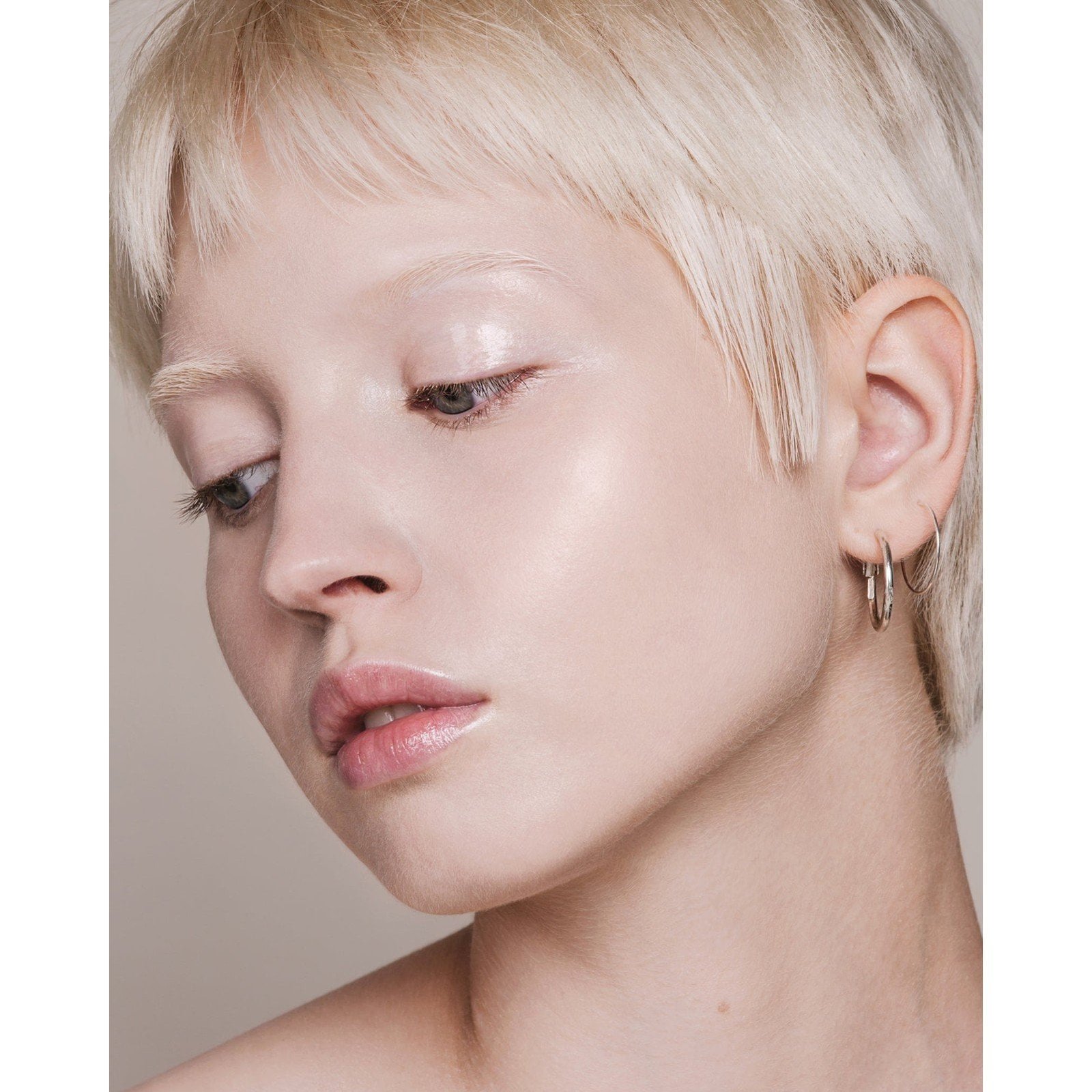 Mádara Skin Equal Soft Glow Foundation 30 Rose Ivory SPF20 30ml