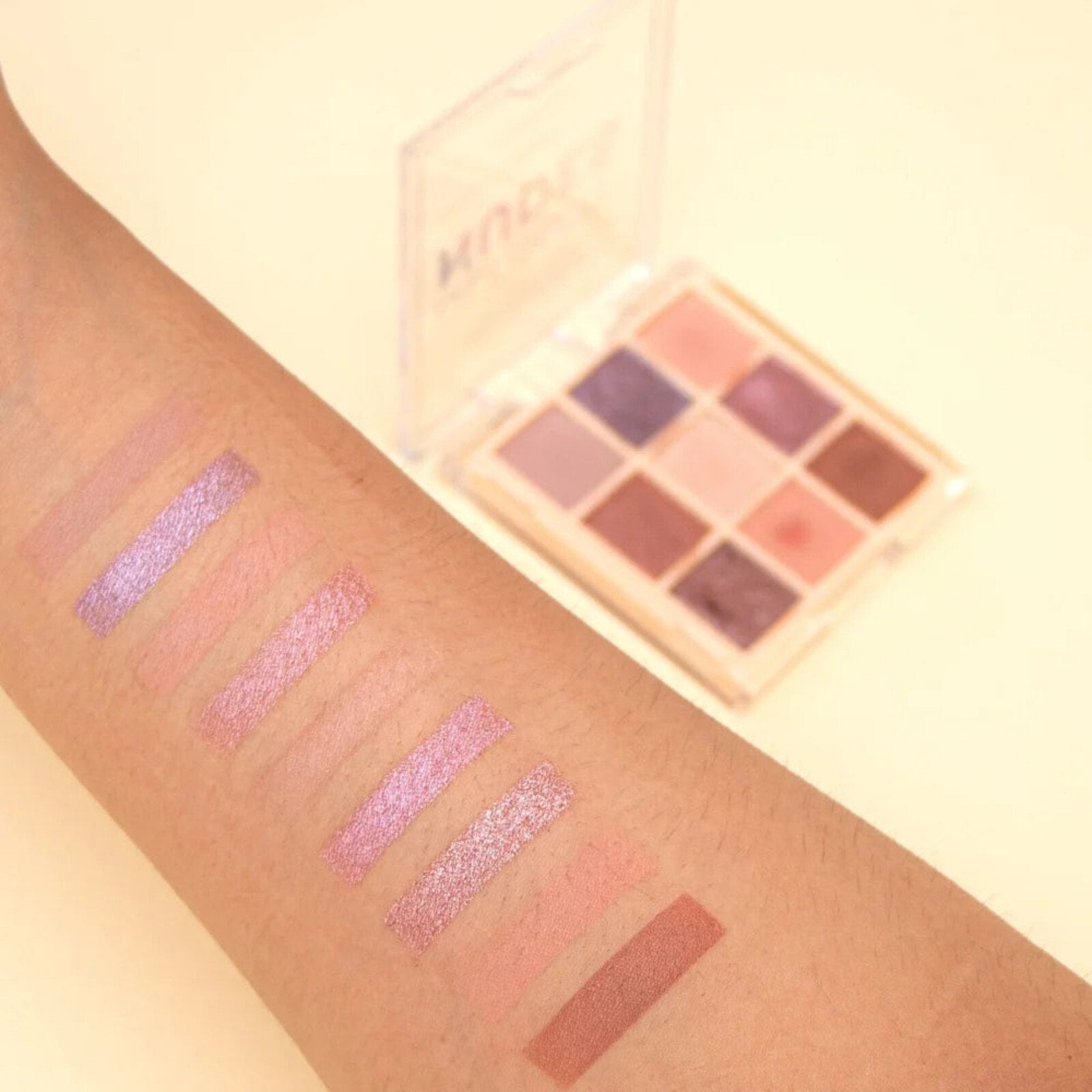 Makeup Revolution Ultimate Nudes Shadow Palette Light
