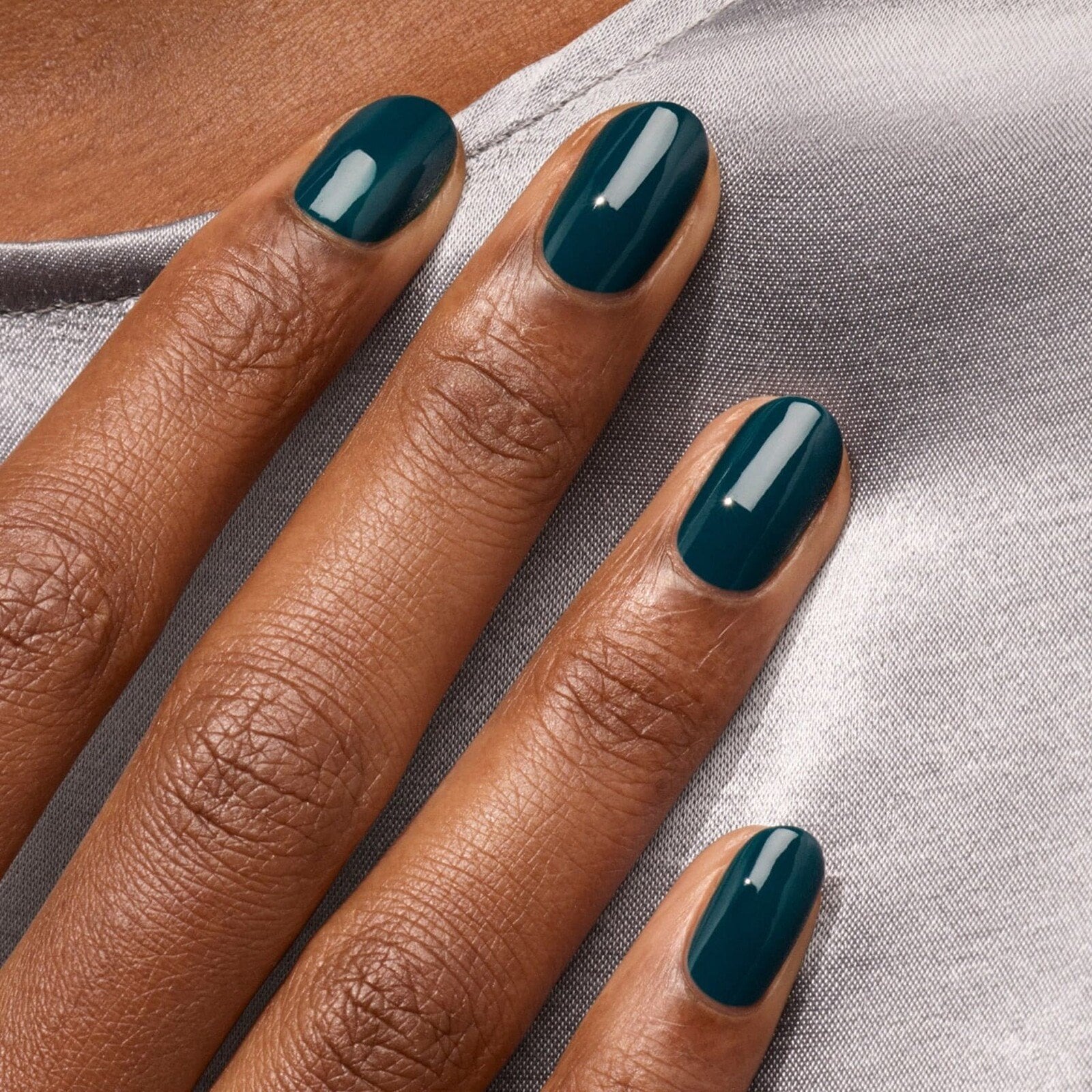 Manucurist Green Nail Polish Dark Clover 15ml