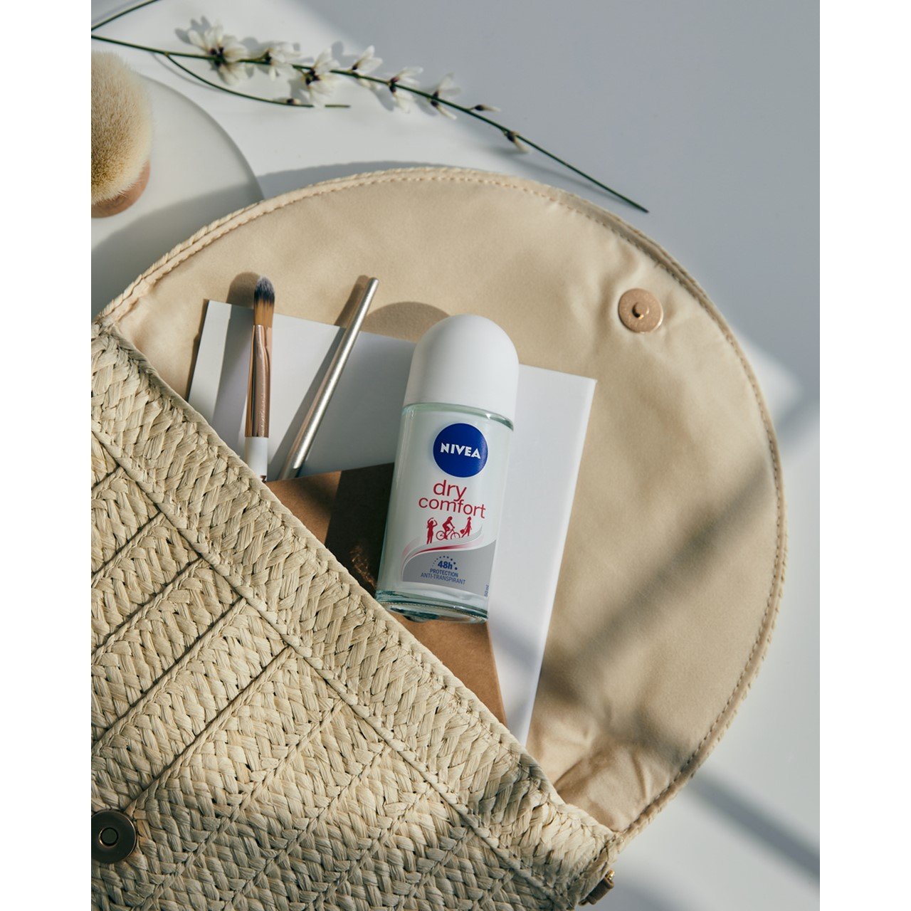 Comprar Nivea Dry Comfort Anti-Perspirant Deodorant Roll-On 50ml · Brasil