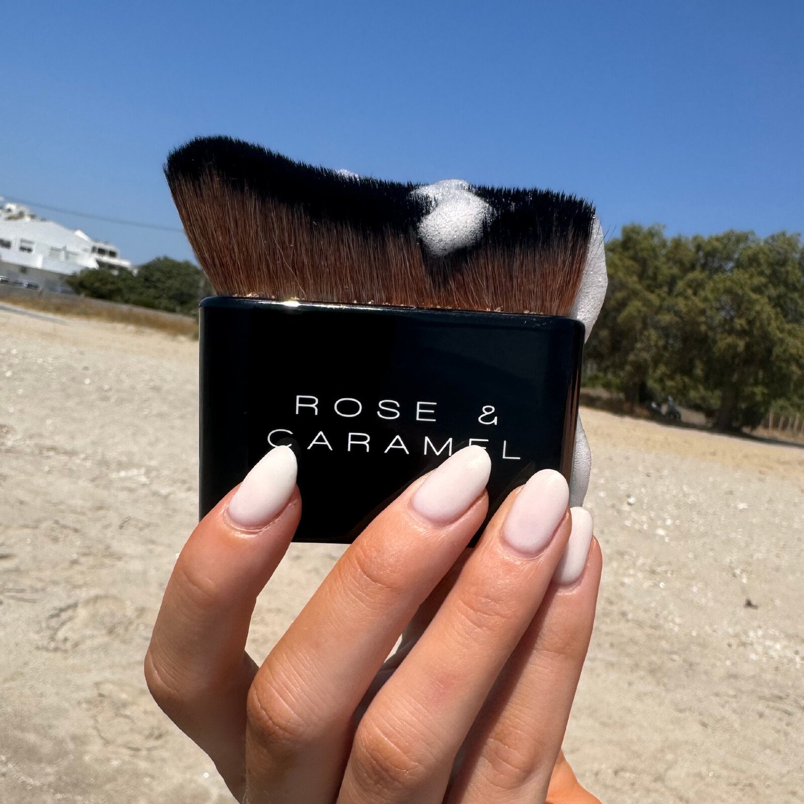 Rose & Caramel Blending Brush قطر التوصيل Rose & Caramel Blending Brush قطر التوصيل