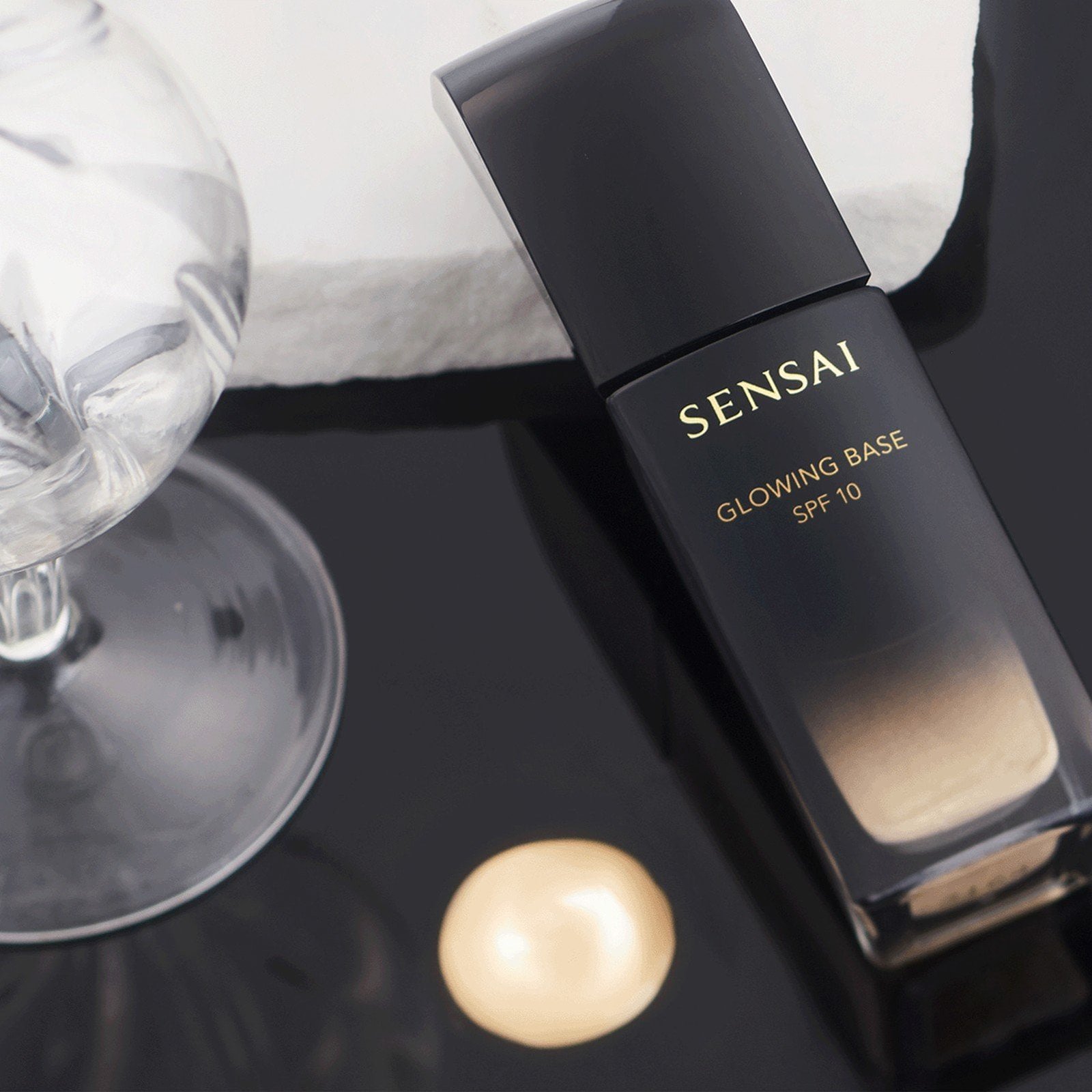 SENSAI Glowing Base SPF10 30ml