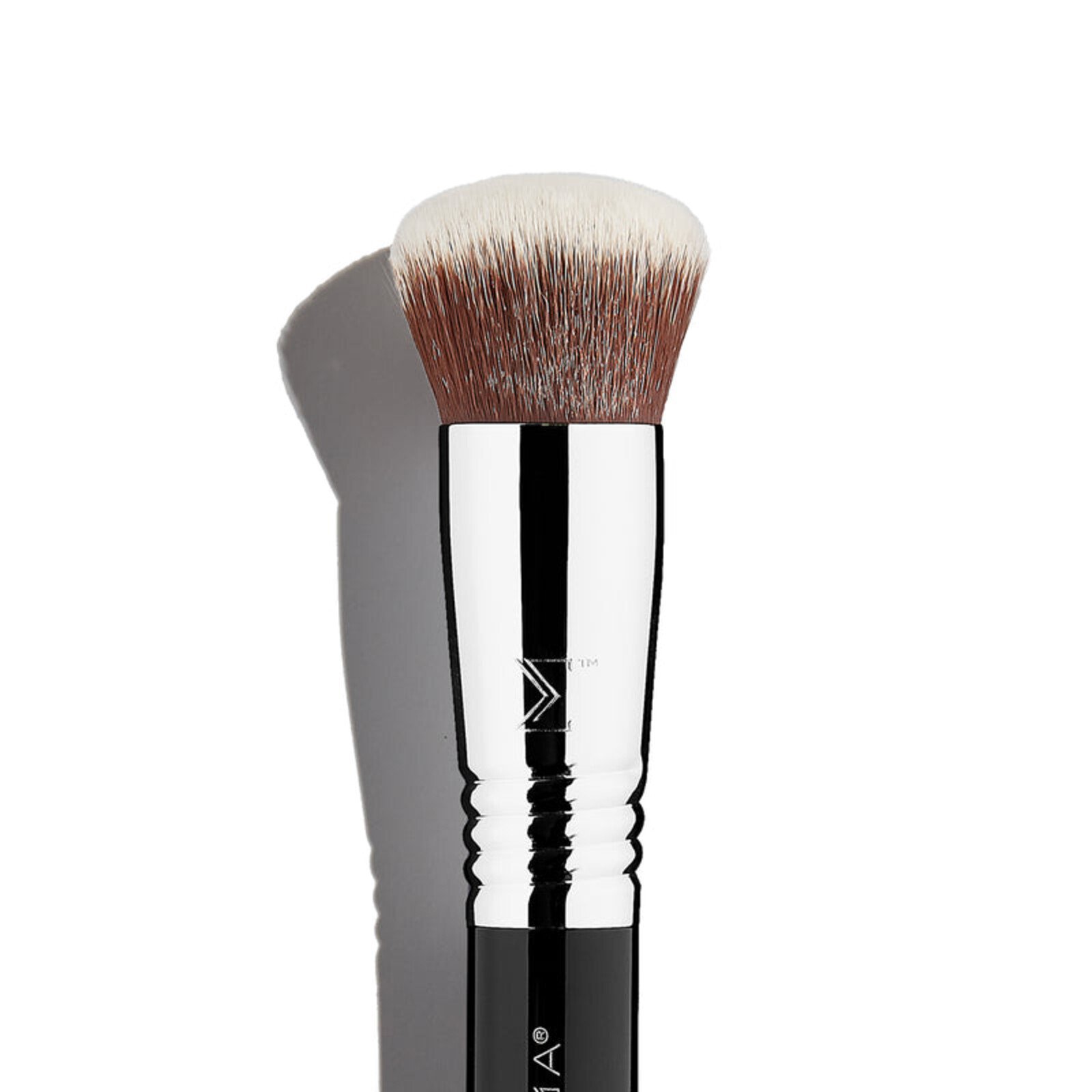 Sigma Beauty F82 Round Kabuki™ Brush x1