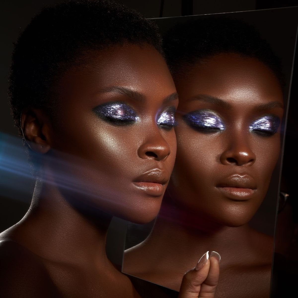 Danessa Myricks Beauty Infinite Chrome Flakes Strobe Light 3.8g