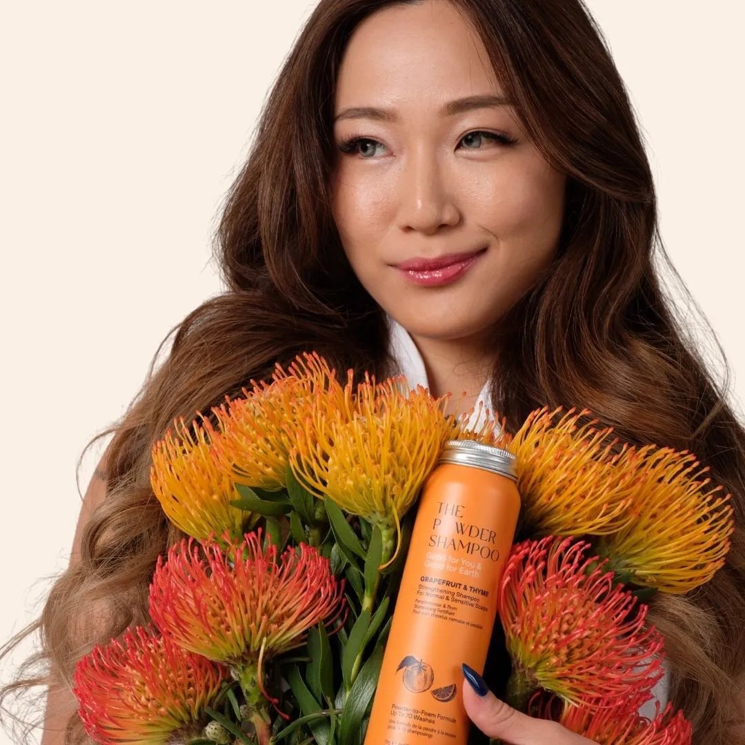 The Powder Shampoo Strengthening Shampoo Grapefruit & Thyme 70g
