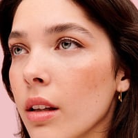 benefit Fluff Up Cera para Cejas Cera Flexible Texturizante para Cejas Mini 3ml