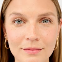 benefit Precisely, My Brow Pencil Ultrafeiner Augenbrauen-Definierstift 2 Warm Golden Blonde 0,08g