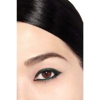 CHANEL Stylo Yeux Waterproof Long-Lasting Eyeliner 46 Vert Émeraude 0.30g