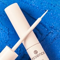 essence COLOR it! Flüssiger Eyeliner 02 White 3ml