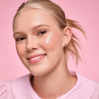 essence Disney Alice in Wonderland Liquid Highlighter 01 Grin & Glow 4ml