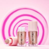 essence Disney Alice in Wonderland Liquid Highlighter 01 Grin & Glow 4ml