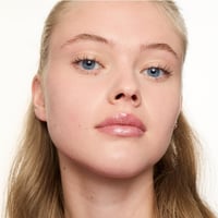 essence Extreme Shine Volume Lipgloss 101 Milky Way 5ml