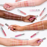 essence Extreme Shine Volume Lipgloss 17 Mocha Mingle 5ml