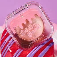 essence Get the Glaze! Baked Highlighter 01 Donut Worry, Be Glazy! 7.2g