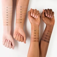 essence Silky Blur Hydrating Longwear Foundation 100 30ml
