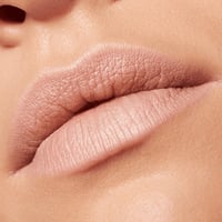essence Mehek in Natančen Svinčnik za Ustnice 301 Romantic 0.78g