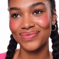 essence Soft Touch Bouncy Blush 40 Roses in Berry 5g