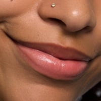 essence The Super Peptide Glossy Lip Treatment 01 Peptacular! 10ml