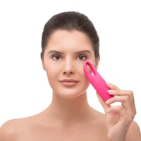FOREO IRIS™ Illuminating Eye Massager Magenta