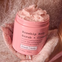 Frank Body Пилинг за тело и средство за чишћење од шипка 250 г