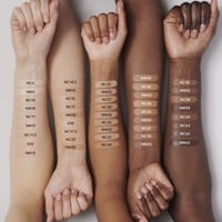 M.A.C Cosmetics Studio Radiance 24hr Luminous Lift Concealer NC14.5 11ml