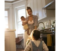 Medela Motion InBra™ Wearable Breast Pump x2