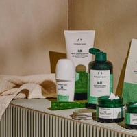 The Body Shop Aloe Caring Roll-On Deodorant 50ml