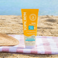 Topicrem Sun Protect kosteuttava aurinkovoide SPF50+ 200 ml