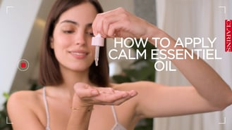 How to apply Calm-Essentiel Restoring Treatment Oil | Clarins