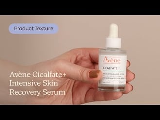 Avène Cicalfate+ Intensive Skin Recovery Serum Texture | Care to Beauty